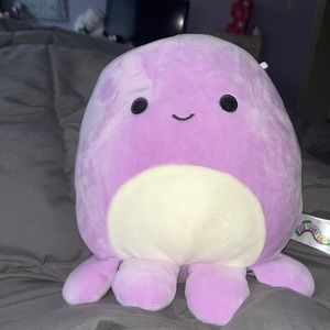 Violet 8 inch squishmallow